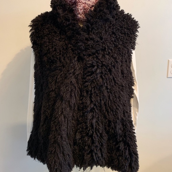 Katie Todd shearling vest. Size Large - Picture 3 of 6